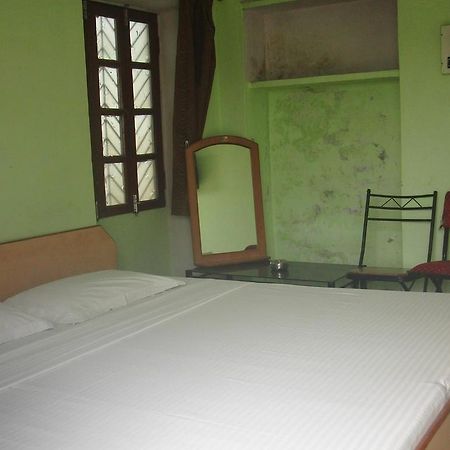 Shivakashi Guest House Varanasi Exterior photo